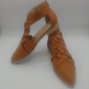 NWOT JG Weave Slip On Sandal Shoes